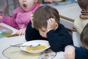 Посещающие детсад дети страдают ожирением на 50 % чаще