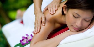 Гавайский массаж ломи-ломи: исцеление руками и маной