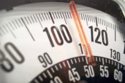 Финансовые проблемы провоцируют набор лишнего веса