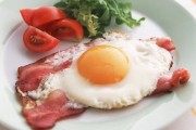 Плотный завтрак поможет бороться с бесплодием