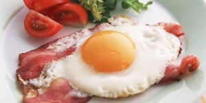 Плотный завтрак поможет бороться с бесплодием