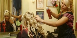 Женщины дорожат парикмахерами больше, чем мужьями
