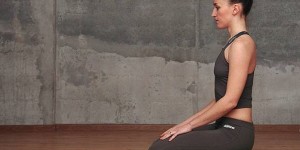 Ваджрасана (поза алмаза)