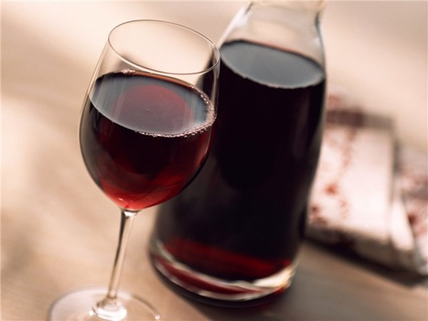 Ежедневный бокал вина убережет от рака кишечника