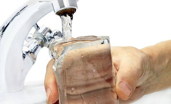 Вода из-под крана способна вызвать пищевую аллергию