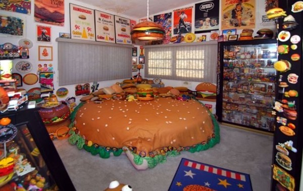 В США открылся единственный в мире музей гамбургеров